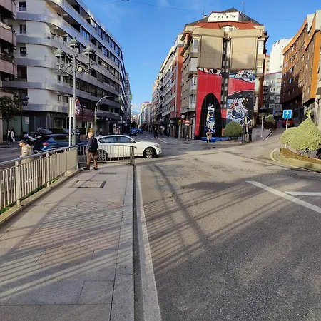 Turistico Menendez Pelayo -vigo Apartment